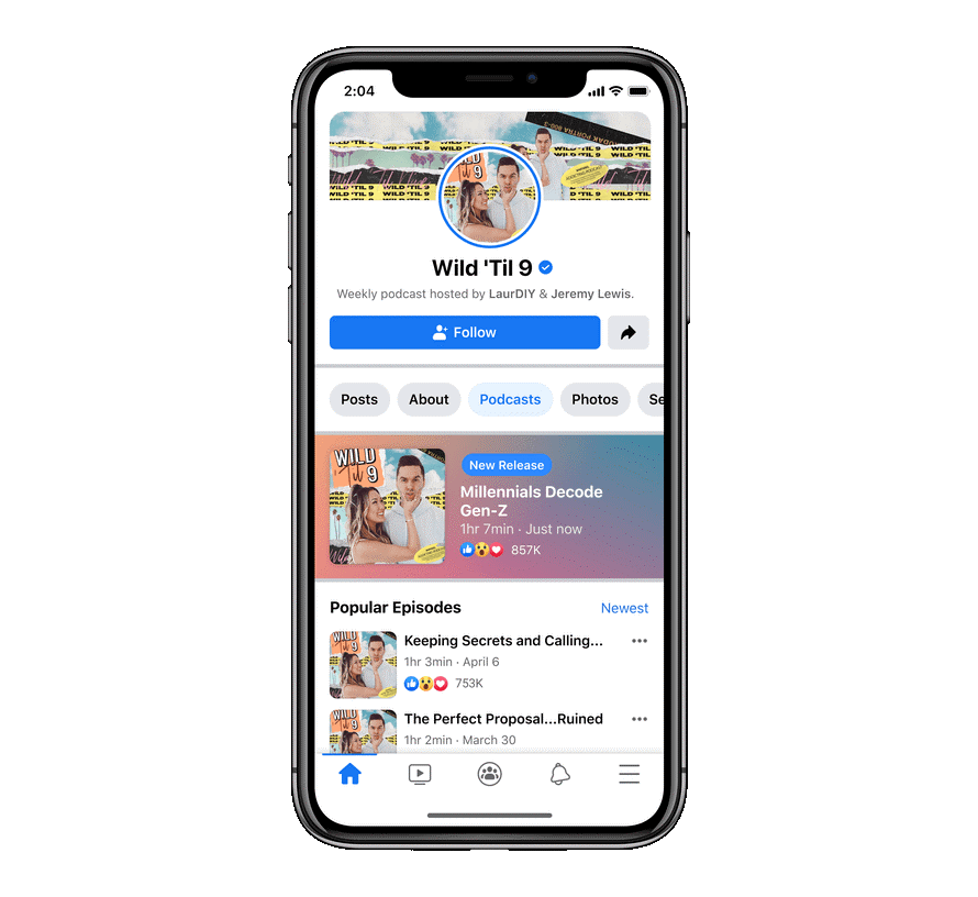 ultimas novidades facebook: imagem de um celular mostrando como serão inseridos os podcasts dentro da plataforma